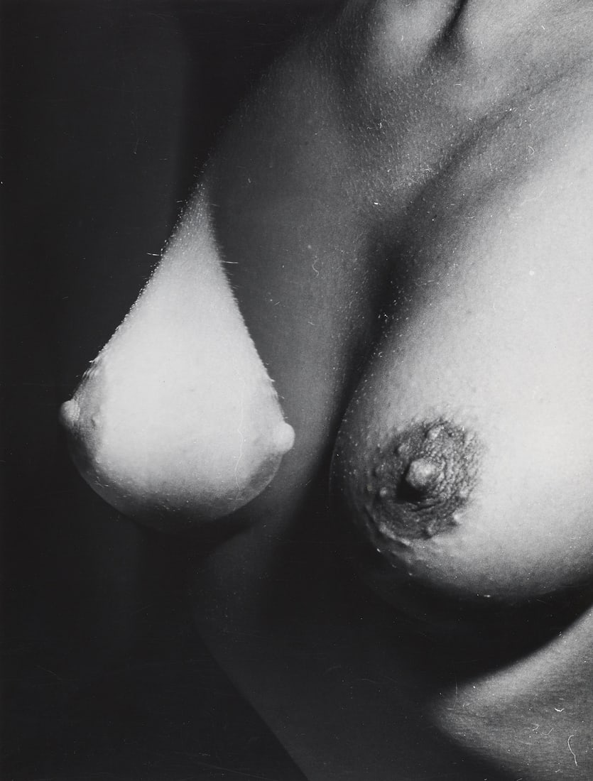 WEEGEE (1899–1968) - Nude Study, c.1950: Vintage silver print 23,3 x 17,7 cm (9.2 x 7 in) Photographer's stamp on the reverse