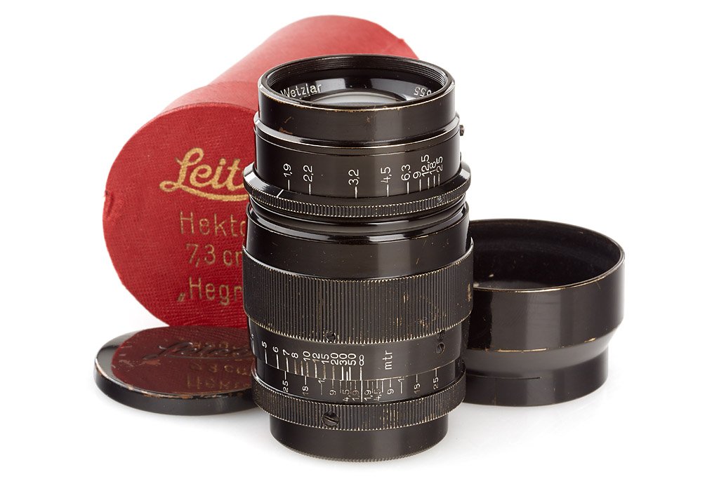Hektor 1.9/7.3cm all-black: very rare all-black Hektor in very fine condition, hood, both caps and matching 'Hegra' maker's box, no. 141655