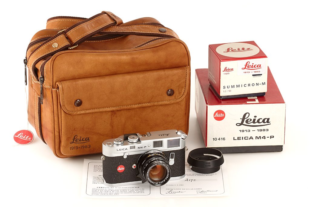 M4-P chrome '70 Years': mint special edition (special no.A172) in good working order with matching special edition Summicron 2/50mm no.33101459 (clean lenses, 12504 hood, caps), papers, maker's boxes, brown special edition o
