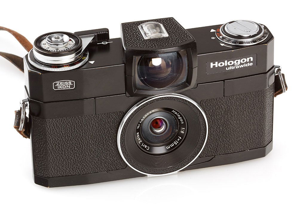 Zeiss Ikon Hologon Ultrawide 'Alfred Eisenstaedt': The camera was owned and used by famous photographer Alfred Eisenstaedt, in good condition with clean Hologon 8/15mm no.4814680 (cap), with various stickers hand-written by Eisenstaedt attached to bas