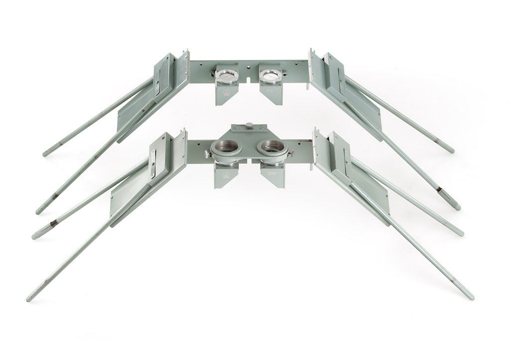 Carl Zeiss Aero-Topograph (Lot): two large folding stereoscopes (West Germany) in grey lacquered finish for use in photogrammetry in two wooden carrying cases, no. 1435 & 1836