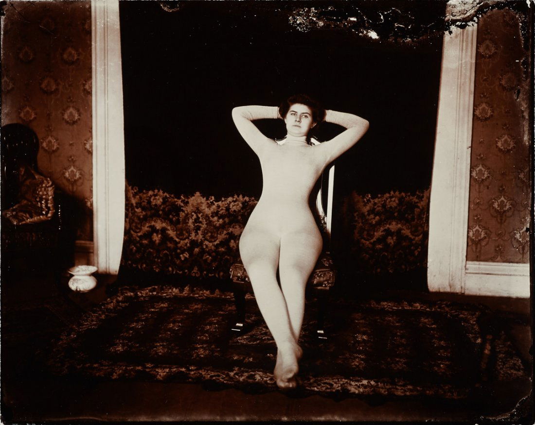 ERNEST JAMES BELLOCQ (1873 - 1949): ‘A Storyville Portrait’, New Orleans 1911-1913, Toned gelatin silver print, printed in the late 1960s by Lee Friedlander 20 x 25,4 cm (7.9 x 10 in) Lee Friedlander's collection stamp and descripti