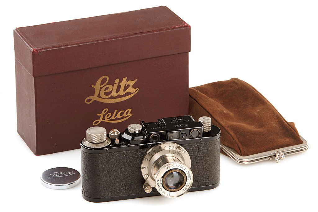II Mod. D black: converted I Mod. A in very fine condition with nickel Elmar 3.5/50mm no.93632 (chrome cap), leather pouch and square red 'Leitz Leica' maker's box, 1930, Sn. 50877
