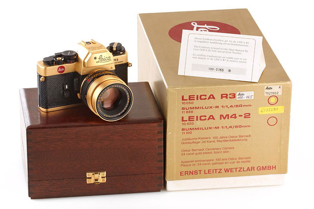 R3 Gold 'Oskar Barnack': 24 carat gold-plated R3 for the 100th anniversary of the inventor of the Leica, Oskar Barnack, special number 100-165, gold plated Summilux-R 1.4/50mm no.2932298, cap, wooden box, certificate, maker's