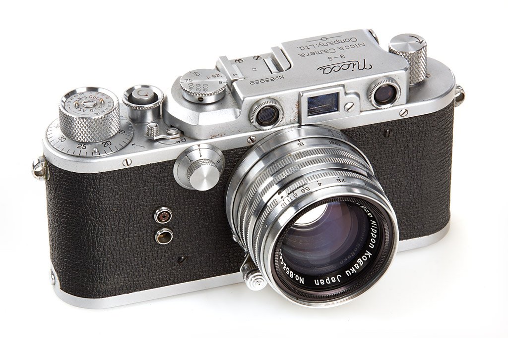 Nicca Type 3-S: Leica copy in good working condition with Nikkor-H.C 2/5cm no.653445 (slightly hazy), 1955, Sn. 65959