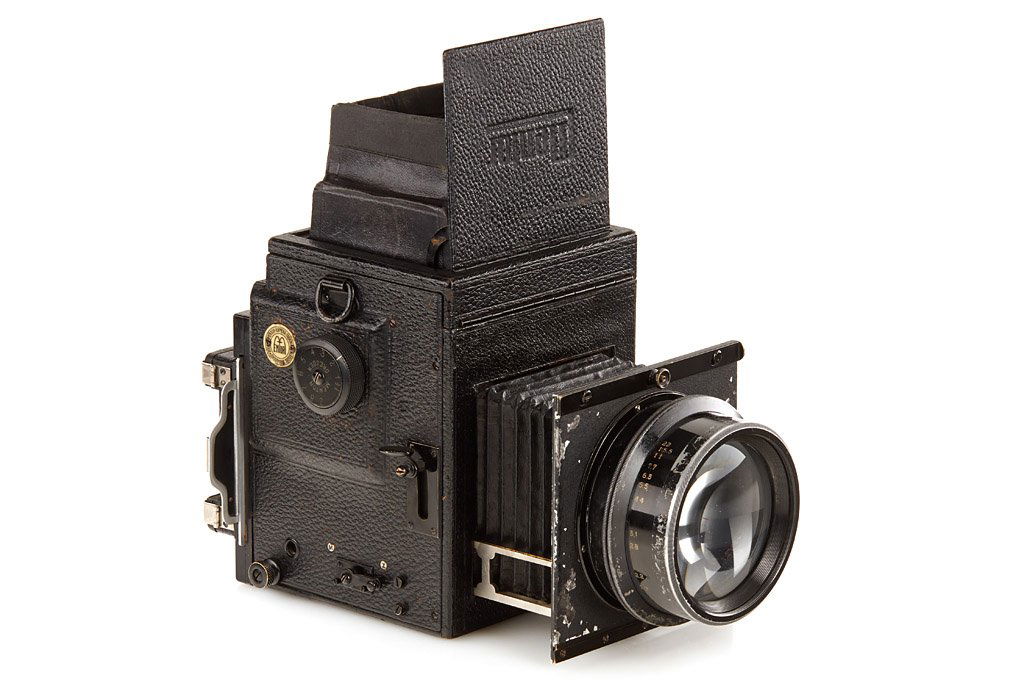 Mentor Klein-Mentor Special Model: 6.5x9cm, in very fine original condition, focal plane shutter (working but not accurate and dry) for speeds up to 1/1300, with fast RietzschelProlinear 1.9/13.5cm no.162395, original cap and film pack