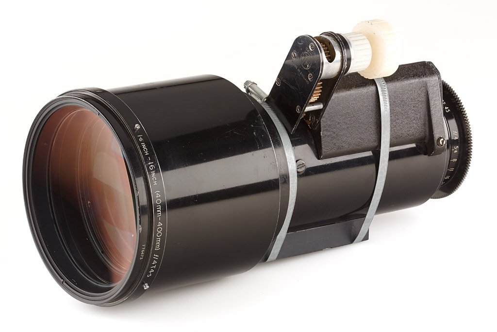 Taylor Hobson Varotal V 40-400mm T4.5: rare cine lens in good condition, small glass chip inside, inside focusing, aperture smooth, front cap,