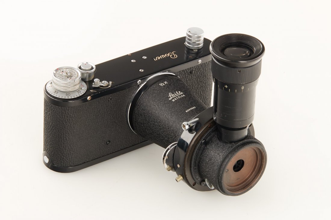 Alta Bower: black Japanese camera produced by Misuzu Kogaku Kogyo Co. and sold by the NY distributor Saul Bower on special order for scientific use, with Leitz Mikas - see Leica Copies by HPR pg.128 , c.1952 - Th