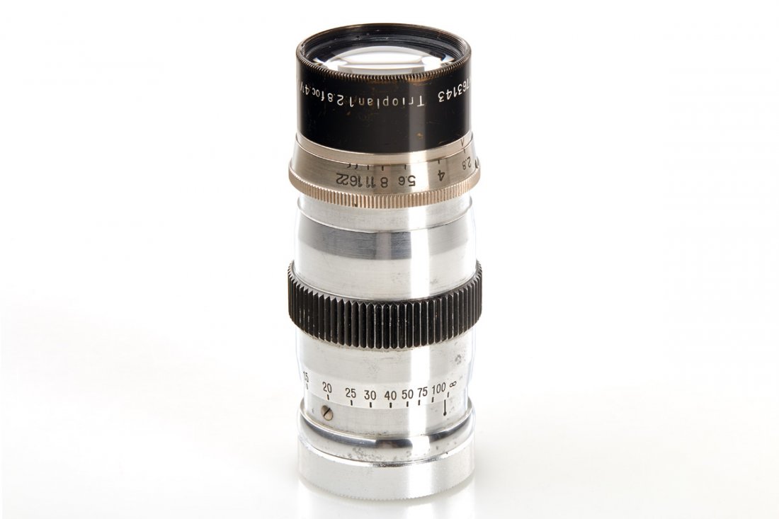 Hugo Meyer Trioplan 2.8/10.5cm (4 1/4'): Hugo Meyer & Co. Görlitz & New York, very rare, rangefinder coupled lens in original M39 mount, good optics with only few minimal cleaning marks (cap), 1936, no. 763143 - The buyers premium for all i