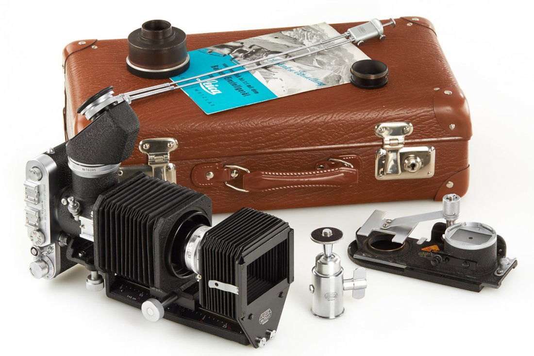 Ig outfit: Leica Ig no.907716, Hektor 4.5/135mm lens head no.1647718, Bellows I UXOOR-HEFAR no.8987 with hood UZEOO, OZUPO Visoflex I no.16258 with PEGOO magnifier, OOZAB focusing stage, adapter rings UYCOO and