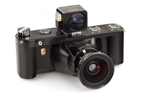 Linhof Technorama: 6x17cm panoramic camera with Schneider Kreuznach MC Super-Angulon 5.6/90mm no.13787025 (perfect clean lenses), original finder, c.1980, no. 7451144 The buyers premium for all items exported out of E.C