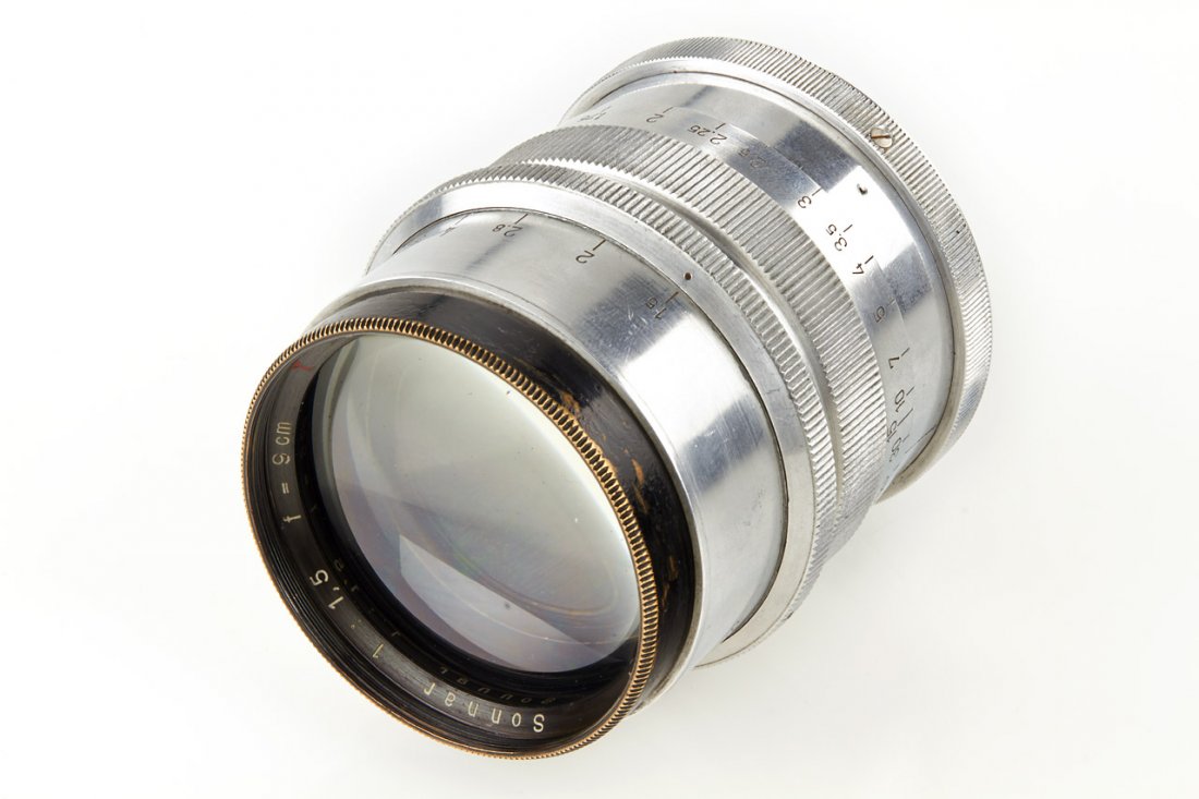 (Hugo Meyer Kino Plasmat) 1.5/9cm: despite the fact, that the front ring bears the engraving Carl Zeiss Jena Sonnar 1.5/9cm T Nr.2707264, the construction of this lens is clearly a Kino Plasmat - it remains a mystery why it has a Zeiss