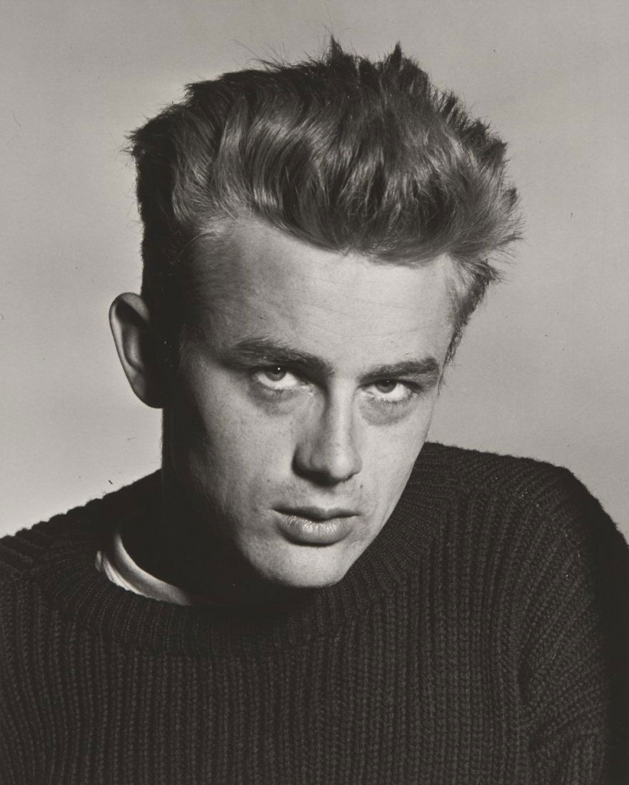PHIL STERN (1919–2014): James Dean, 1955 Gelatin silver print, printed in the 1980s 25,4 x 20,3 cm Photographer's credit stamp on the reverse