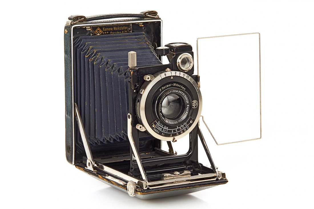 K.W. Patent Etui + Doppel Plasmat: 6x9cm, rare with blue leather covering and bellows, with extremely rare Hugo Meyer Doppel Plasmat 5.5/12cm no.290194 (rear Plasmatlinse 11/21cm no.290194) in Deckel Compur shutter and in very fine con