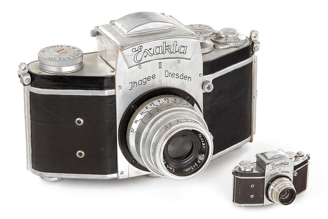 Ihagee Exakta II oversized model (1 of 8)