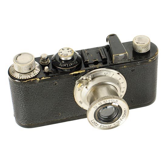 Leica: I Mod.C Standard: the first Leica IC with standard mount (see Hahne list) in good condition with Elmar 3.5/50mm without serial-number, historically important camera ! (condition: B-, serial no: 55404, 1931) Leica: I Mo