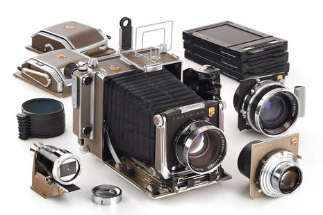 Linhof Super-Technika IV outfit *: 4x5', beautiful outfit including perfect camera, two Super-Rollex rollfilm holder, focusing screen adapter, seven double-film holders, Linhof Multifinder, Linhof Frame finder, Xenotar 2.8/150mm no.108