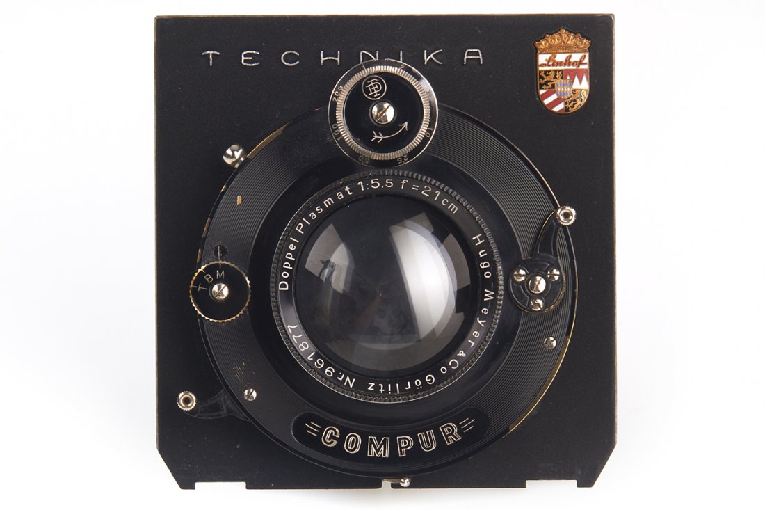 Hugo Meyer Doppel Plasmat 5.5/21cm: probably unique Meyer Doppel Plasmat lens in this focal length/ aperture combination, in excellent condition with clean optics, in working Compur shutter no.736582, on Linhof Technika lens board, with