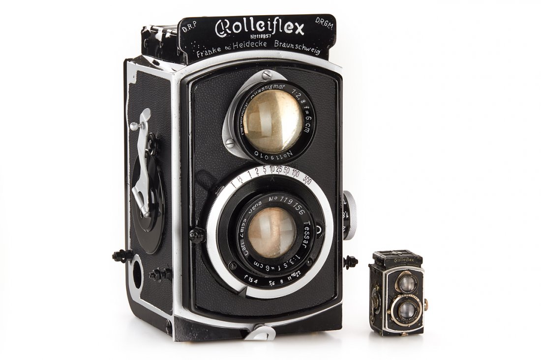 Rolleiflex 4x4 Oversized Model (1 of 5)
