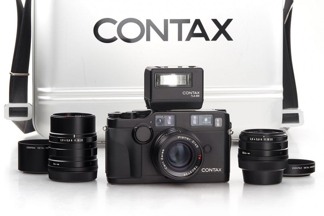 Contax G2 black outfit *, c.1997, no. 41685 (1 of 7)