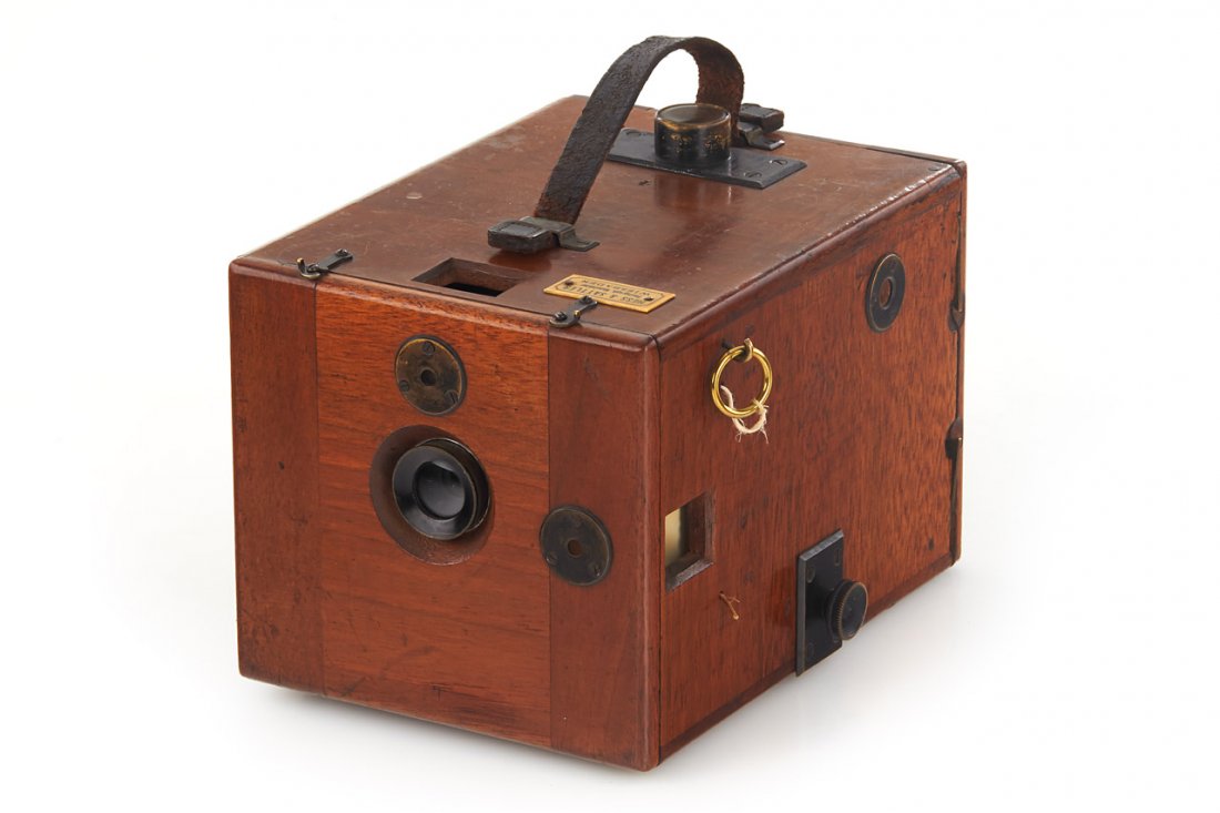 Hess & Sattler Detective Camera, c.1900 (1 of 5)