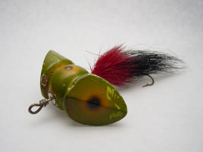South Bend Whirl-Oreno Lure: Frog finish. Grade: Average
