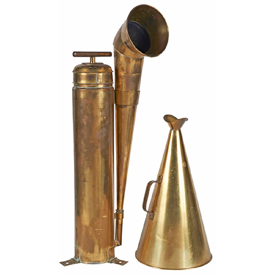 Vintage Nautical, Fog Horn and Bullhorn, brass, larger: (1 of 1)