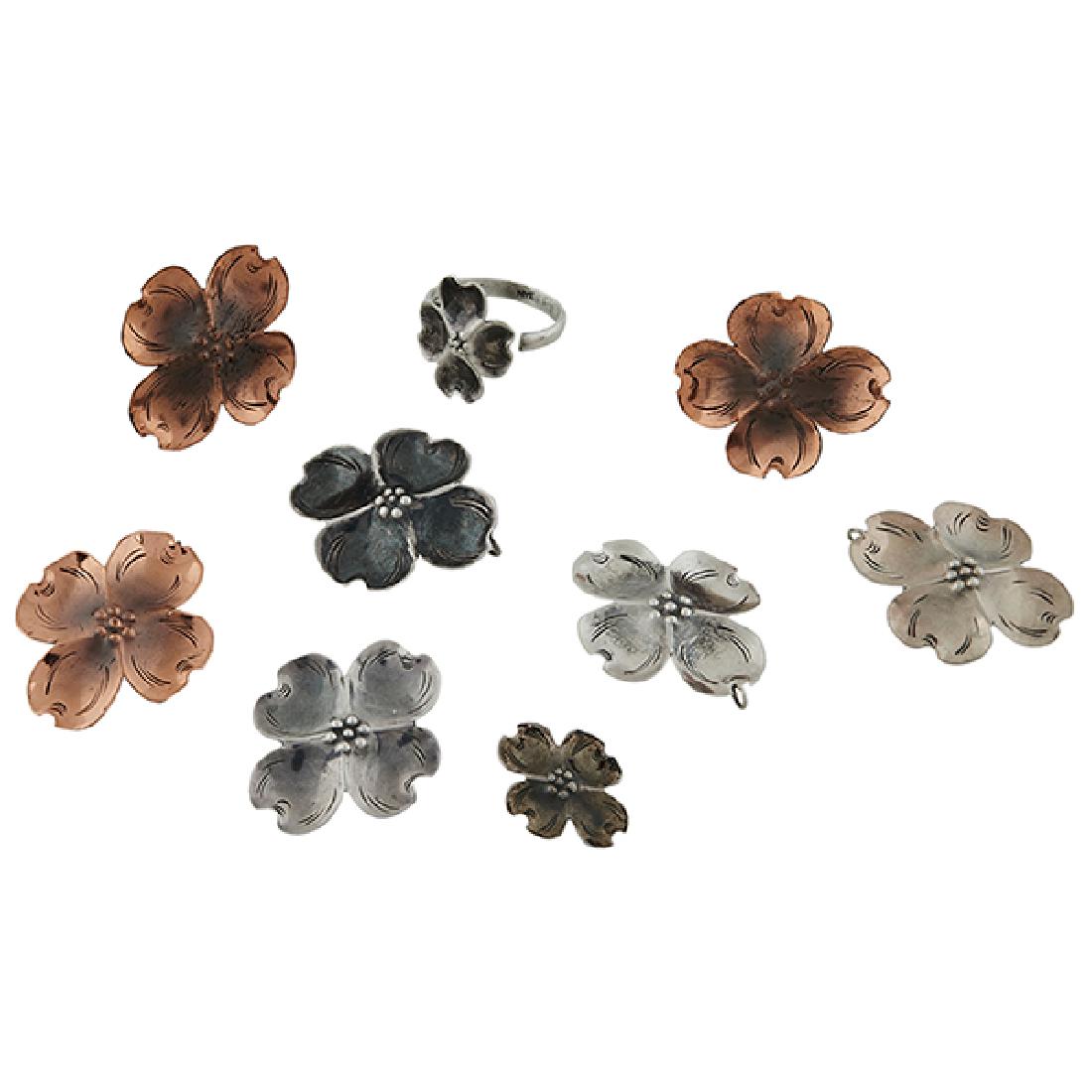 Stuart Nye, Dogwood jewelry group: six (6) pendant (1 of 1)