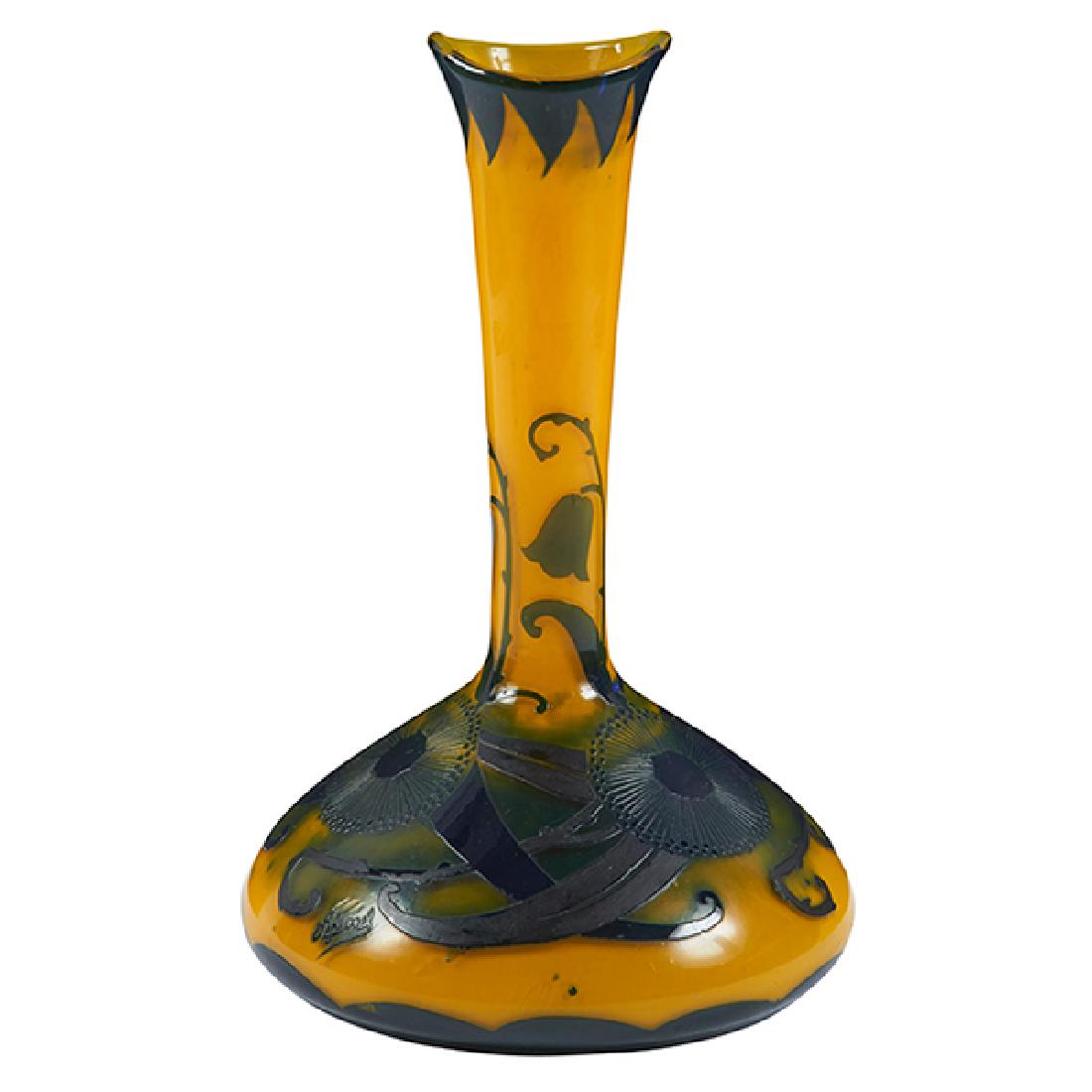 Richard, manufactured by Loetz Flowering Vine vase (1 of 2)