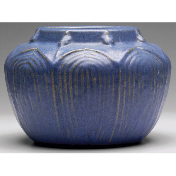 Wheatley vase, broad shape