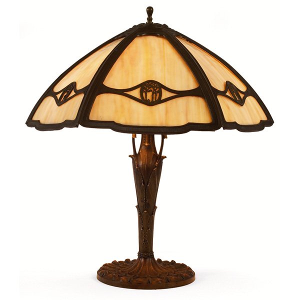 Arts & Crafts table lamp, slag glass shade