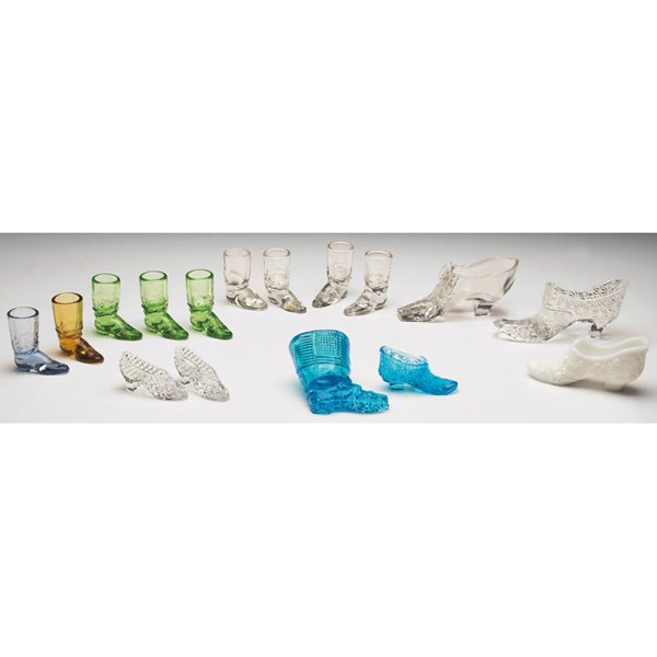 EAPG toothpick holders, sixteen: EAPG toothpick holders, sixteen, all in forms of shoes or boots in various colors, largest: 6"l x 2.5"h