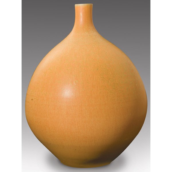 Laura Andreson vase, bulbous shape: Laura Andreson vase, bulbous shape covered in a tan glaze with crystalline highlights, signed, 3.5"w x 5.25"h