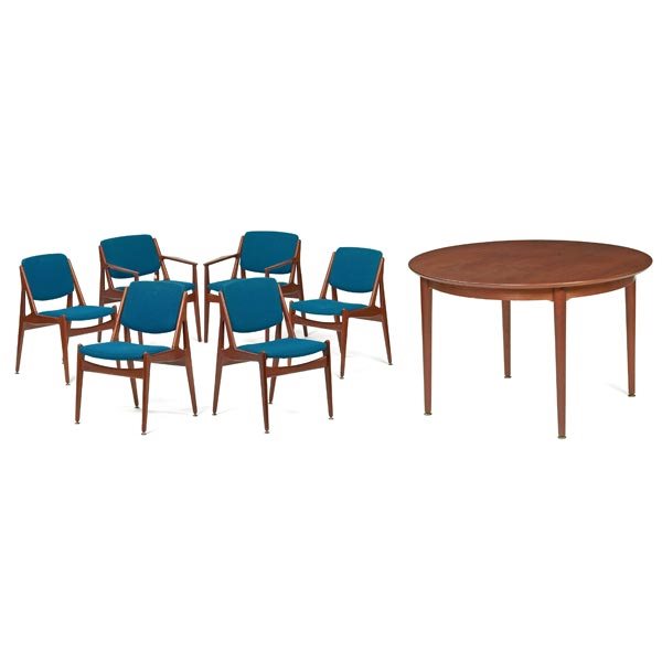 Anton Borg and Arne Vodder chairs and table: Anton Borg and Arne Vodder chairs and table, by Vamo, teak, Denmark, six chairs, two arm and four sides, blue upholstery, swiveling backrests, original finish, light wear to upholstery, 19.5"w x 21"d