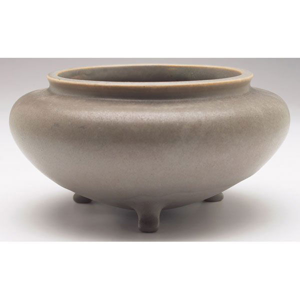 Teco bowl, #129, Fritz Albert: Unusual Teco bowl, #129, designed by Fritz Albert, footed form covered in a good gray matte glaze, impressed marks, 7"w x 3.5"h