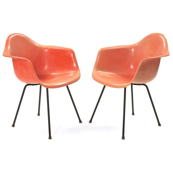 Charles and Ray Eames Zenith shell chairs: Charles and Ray Eames Zenith shell chairs, pair, by Herman Miller/Zenith, transitional version with large shock mounts, x-base, with black rod legs, rope edge shells, all feet intact, original finish,