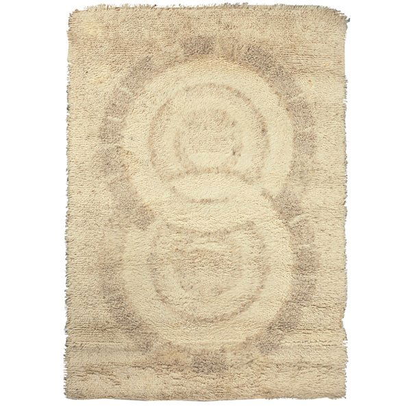 Ege Rya Circles rug Denmark: Ege Rya "Circles" rug, Denmark, 100% wool, cream and taupe with a design of interlocking circles, the circles are composed of curly lamb's wool, signed with Ege Rya label, 55" x 80", good original con