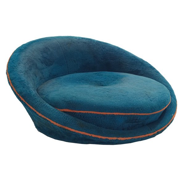 Milo Baughman large round chaise lounge: Milo Baughman large round chaise lounge, attribution, blue velour fabric with welted orange trim, one large tufted button to seat, original castors missing, unsigned, 59"dia x 28"h, reupholstering nee