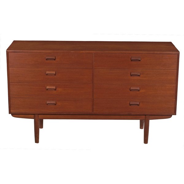 Borge Mogensen dresser Soborg Mobelfabrik: Borge Mogensen dresser, by Soborg Mobelfabrik, Denmark, teak, six drawers with angled carved wood pulls, boat-like support structure, four tapered legs, original finish, 59"w x 18.5"d x 34"h, very goo