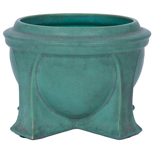 Teco, W.B. Mundie jardiniere/lamp base, model #271: Teco, W.B. Mundie (1863-1939), designer, jardiniere/lamp base, model #271, Chicago, IL, matte green glazed pottery, impressed logos, 10"dia x 7"h