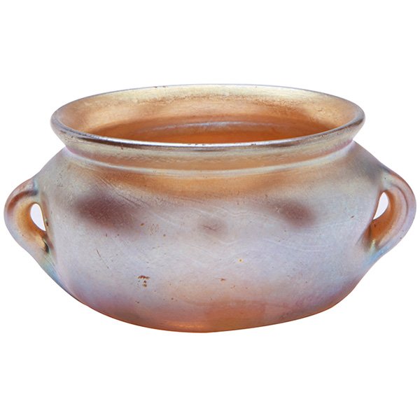 Louis Comfort Tiffany (1848-1933), salt cellar, New: Louis Comfort Tiffany (1848-1933), salt cellar, New York, NY, Favrile glass, marked, 3"w x 1.25"h