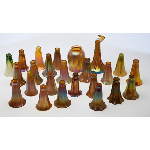 Various Makers art glass Lily shades, group of (1 of 1)