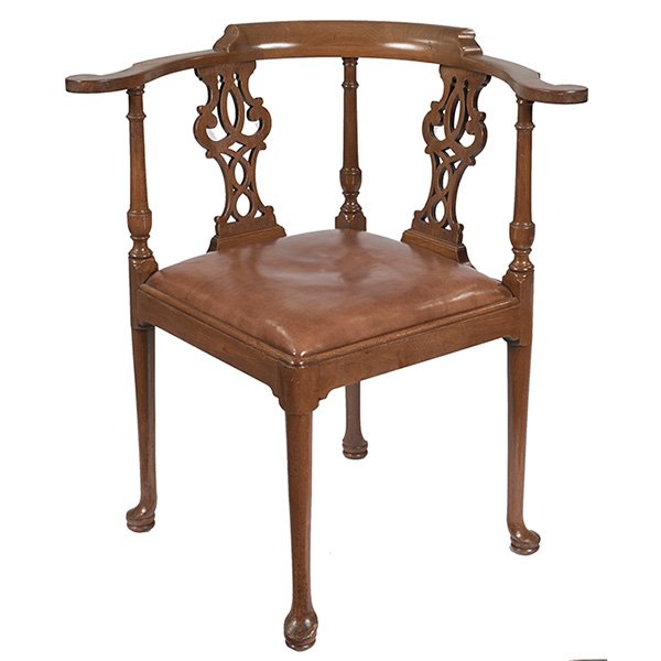 English corner chair 30.25"w x 25.5"h 3025" w x 25.5"d (1 of 1)