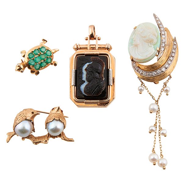 Antique and Vintage, yellow gold pendants and brooches, (1 of 1)