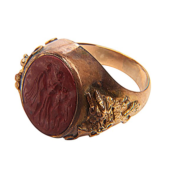 Erotic intaglio ring with Chinese dragon decoration: Erotic, intaglio ring with Chinese dragon decoration, 14K yellow gold, carved jasper, 11.0 dwts, size: 10
