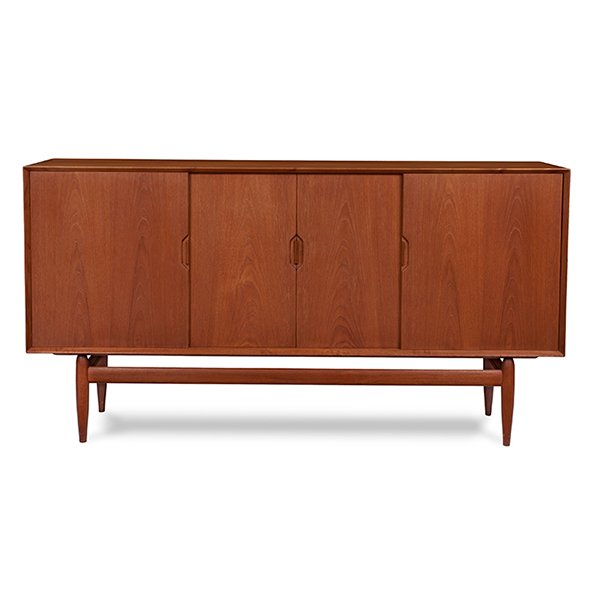 Henry Rosengren Hansen for Brande Mobelindustri cabinet (1 of 2)