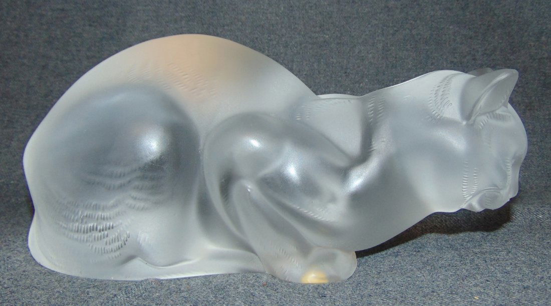 Lalique French Frosted Crystal Crouching Cat (1 of 5)