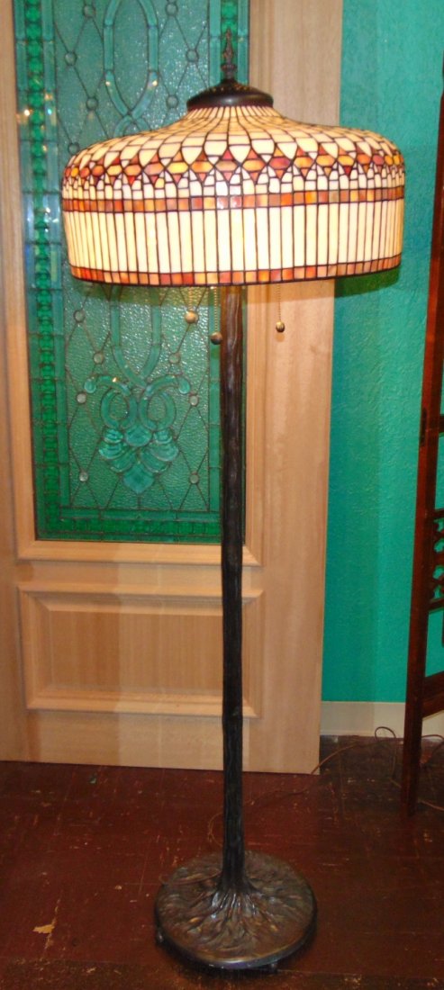 Stained Glass Floor Lamp (1 of 7)