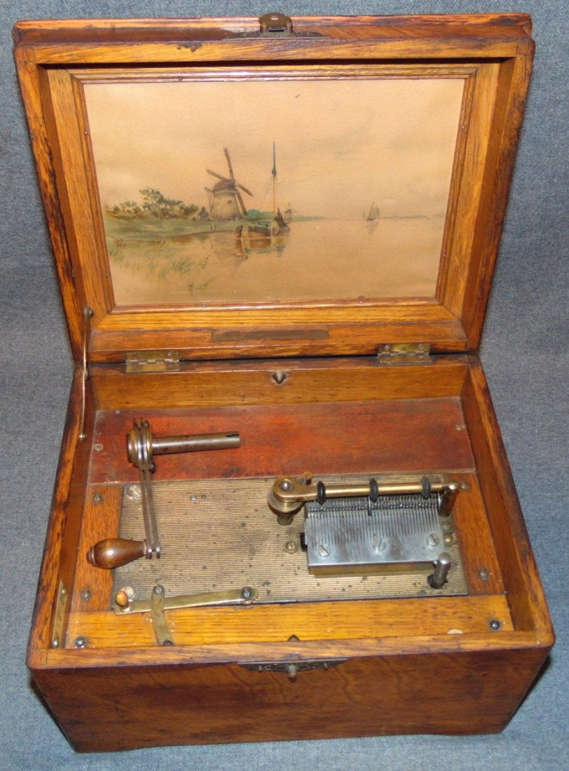 Antique Oak Music Box 12 Discs (1 of 11)