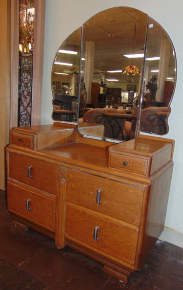 Vintage Art Deco Waterfall Oak Vanity Dresser Apr 13 2019